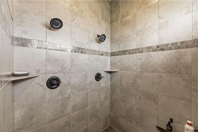 7026 Belmont Drive, Shawnee, KS 66226