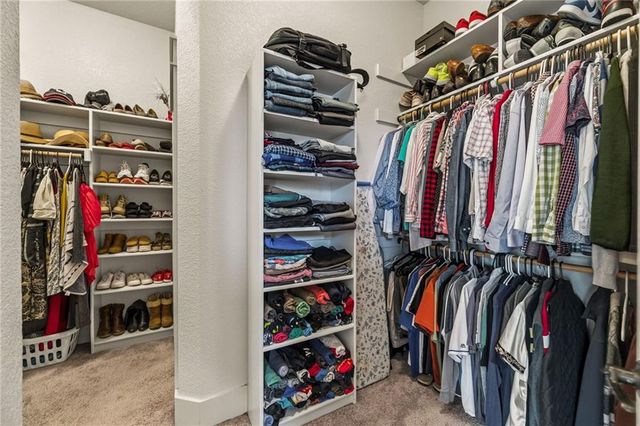 7026 Belmont Drive, Shawnee, KS 66226