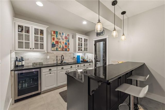 7026 Belmont Drive, Shawnee, KS 66226