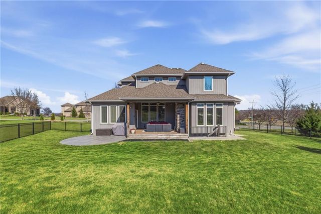 7026 Belmont Drive, Shawnee, KS 66226