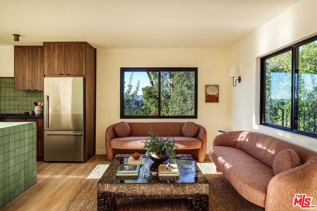 4249 Torreon Drive, Woodland Hills, CA 91364