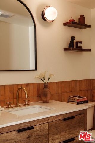 4249 Torreon Drive, Woodland Hills, CA 91364