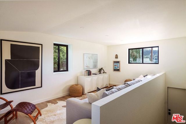 4249 Torreon Drive, Woodland Hills, CA 91364