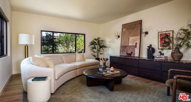 4249 Torreon Drive, Woodland Hills, CA 91364