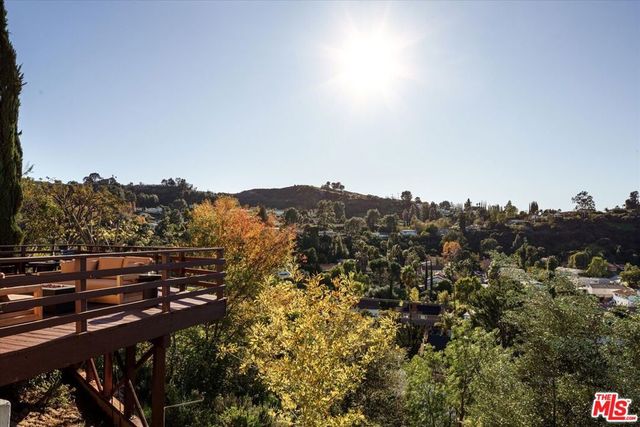 4249 Torreon Drive, Woodland Hills, CA 91364