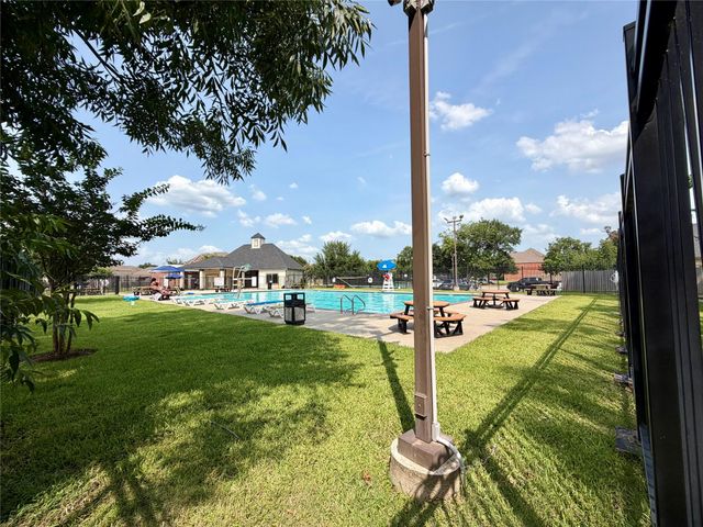 635 Cypresswood Trace, Spring, TX 77373