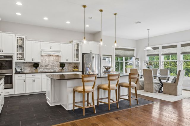 395 Castaway Dr, Bluffton, SC 29910