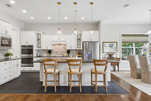 395 Castaway Dr, Bluffton, SC 29910