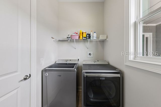 395 Castaway Dr, Bluffton, SC 29910