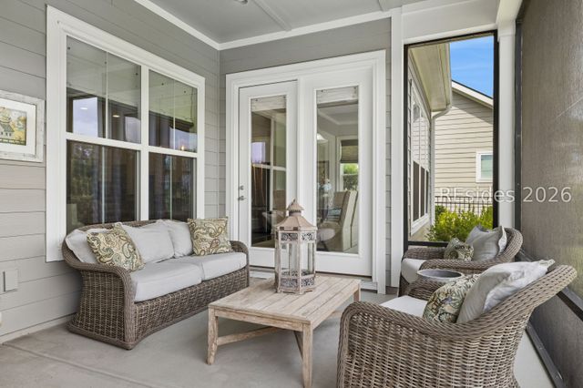 395 Castaway Dr, Bluffton, SC 29910