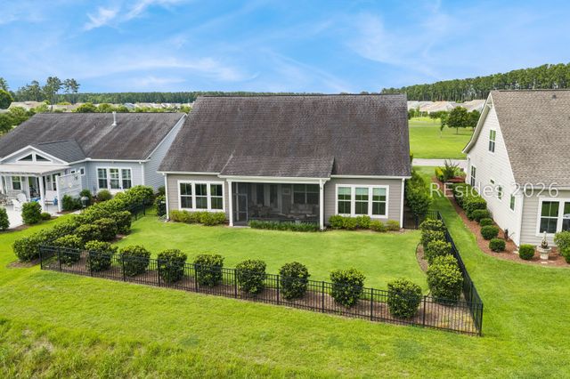 395 Castaway Dr, Bluffton, SC 29910