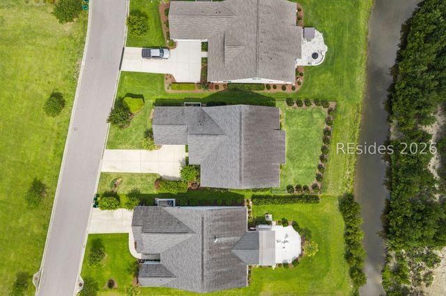 395 Castaway Dr, Bluffton, SC 29910