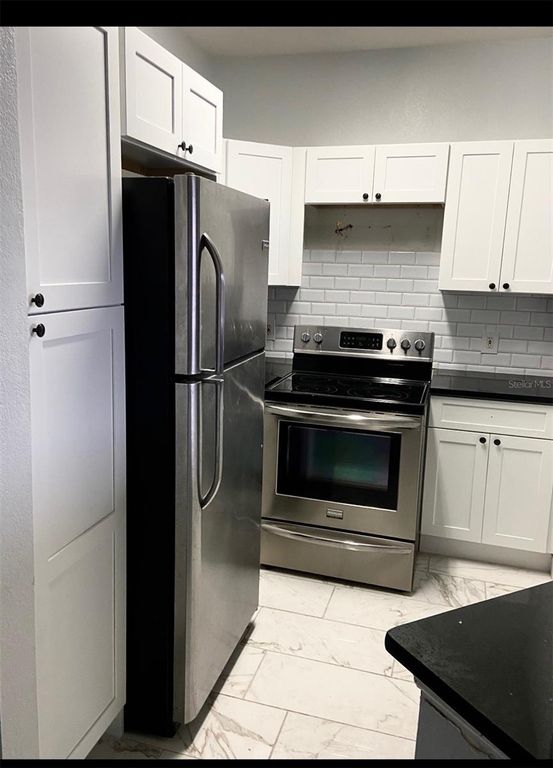 Image 2 of property listing at 6412 QUEENS BOROUGH AVENUE 315, Orlando, FL 32835