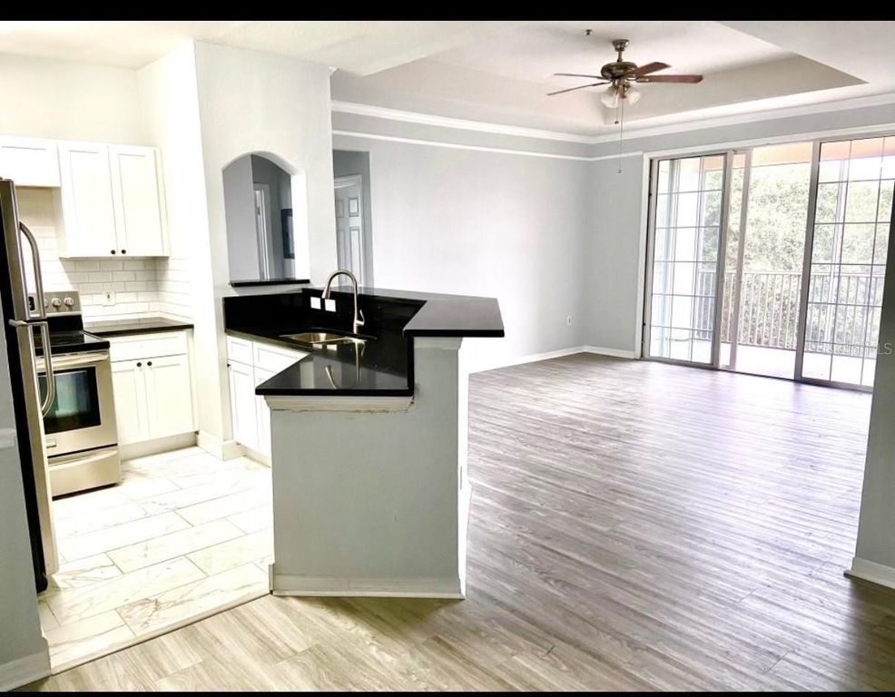 Image 5 of property listing at 6412 QUEENS BOROUGH AVENUE 315, Orlando, FL 32835