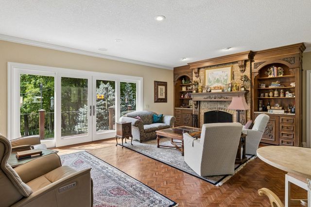 475 Highcroft Road, Wayzata, MN 55391