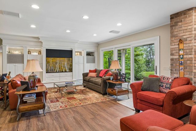 475 Highcroft Road, Wayzata, MN 55391