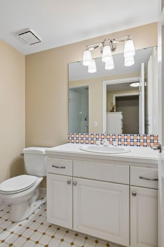 475 Highcroft Road, Wayzata, MN 55391
