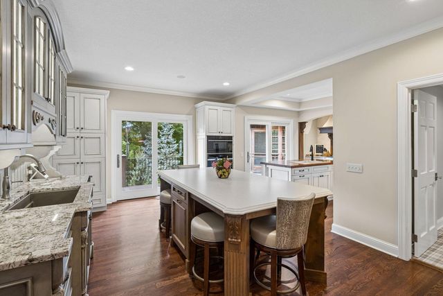 475 Highcroft Road, Wayzata, MN 55391