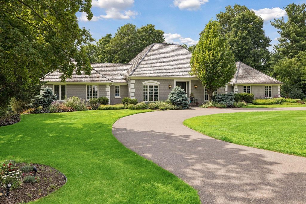 475 Highcroft Road, Wayzata, MN 55391