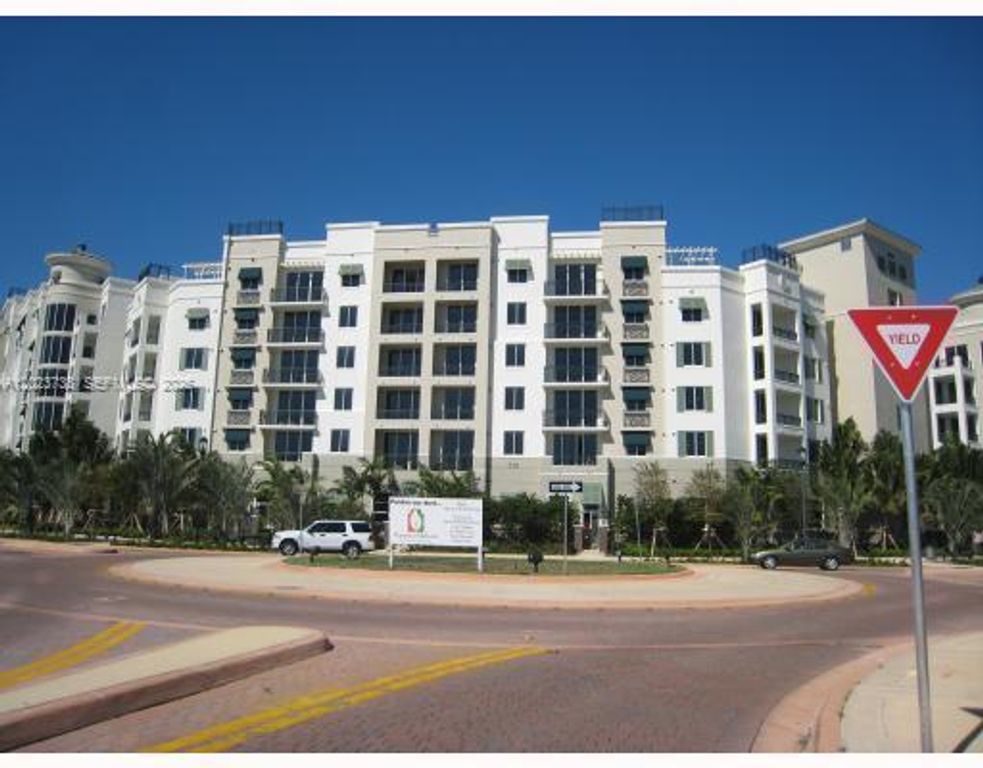 510 NW 84th Ave 136, Plantation, FL 33324