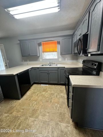 708 Clear Spring Ct, Elizabethtown, KY 42701