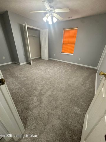 708 Clear Spring Ct, Elizabethtown, KY 42701
