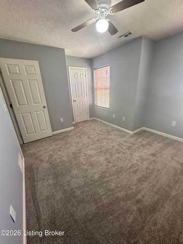 708 Clear Spring Ct, Elizabethtown, KY 42701
