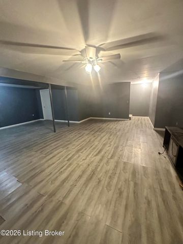 708 Clear Spring Ct, Elizabethtown, KY 42701