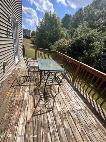 708 Clear Spring Ct, Elizabethtown, KY 42701