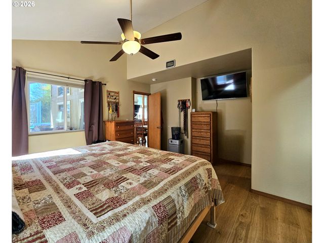 1006 RUTH Ln, Brookings, OR 97415
