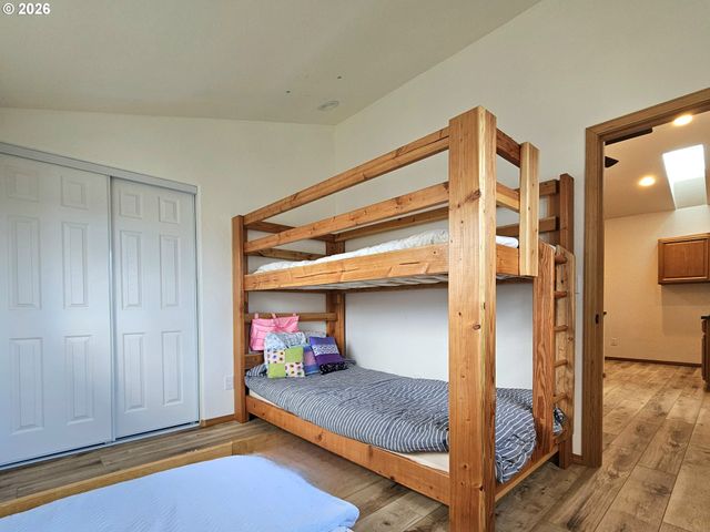 1006 RUTH Ln, Brookings, OR 97415