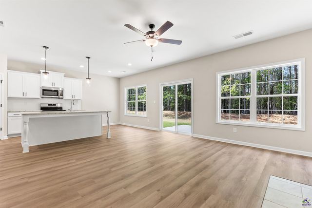 1038 Sun Valley Court C57, Macon, GA 31211