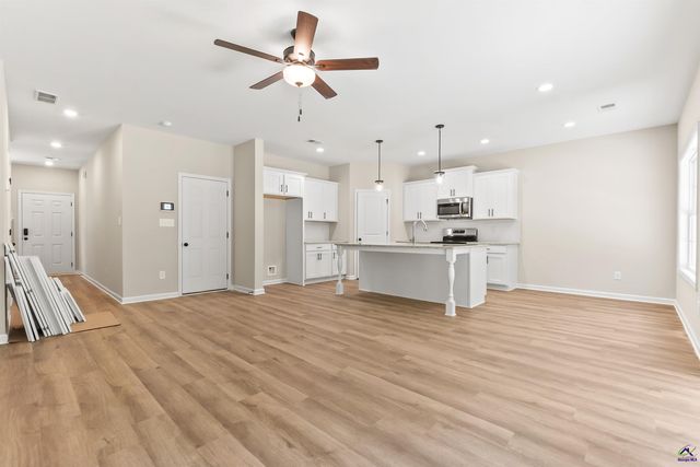 1038 Sun Valley Court C57, Macon, GA 31211