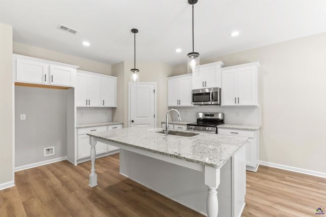 1038 Sun Valley Court C57, Macon, GA 31211