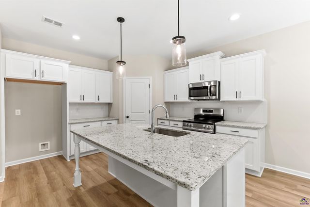 1038 Sun Valley Court C57, Macon, GA 31211
