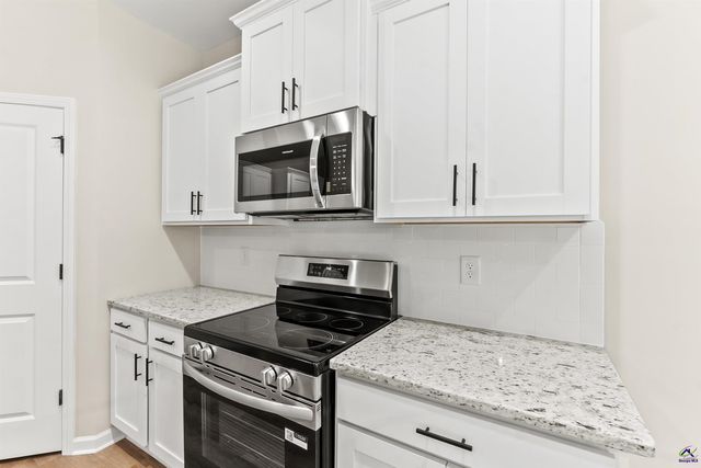 1038 Sun Valley Court C57, Macon, GA 31211