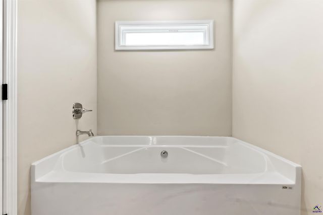 1038 Sun Valley Court C57, Macon, GA 31211