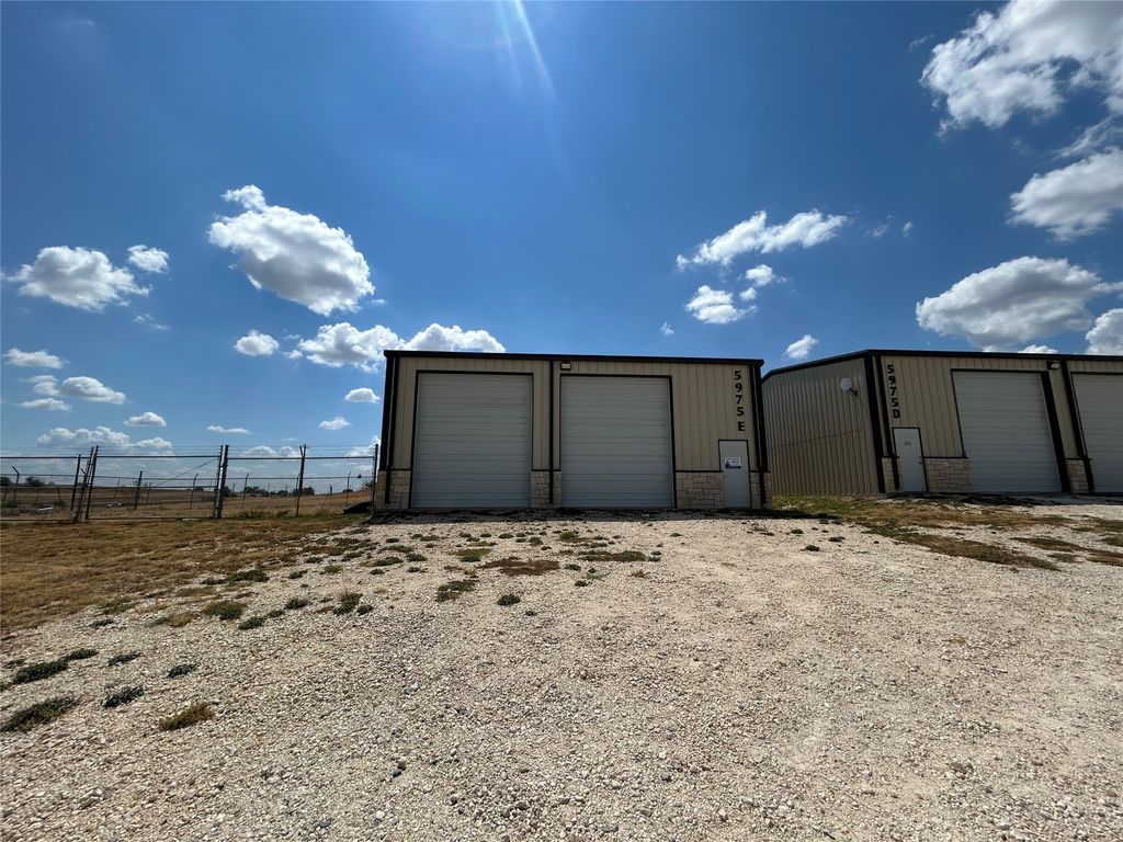 5975 Stacy Lane E, Weatherford, TX 76087 — exterior