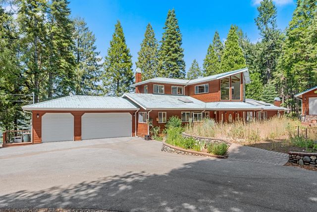 11610 Victorian Ct, Nevada City, CA 95959