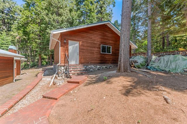 11610 Victorian Ct, Nevada City, CA 95959