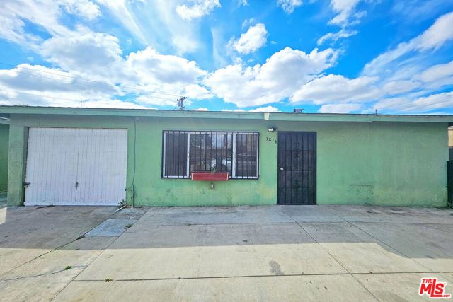 1214 E 82nd Street, Los Angeles, CA 90001