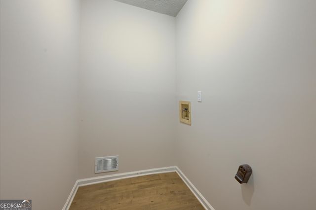 175 Ansley Court, Roswell, GA 30076