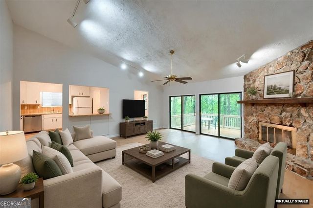 175 Ansley Court, Roswell, GA 30076