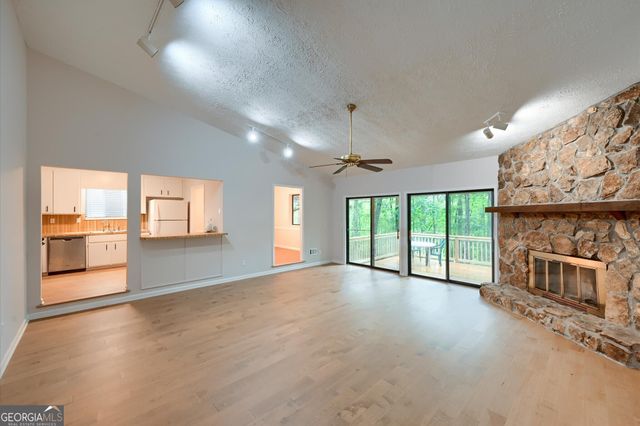 175 Ansley Court, Roswell, GA 30076