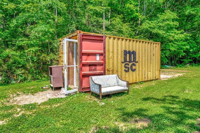 424 Bear Creek Trl, Centerville, TN 37033