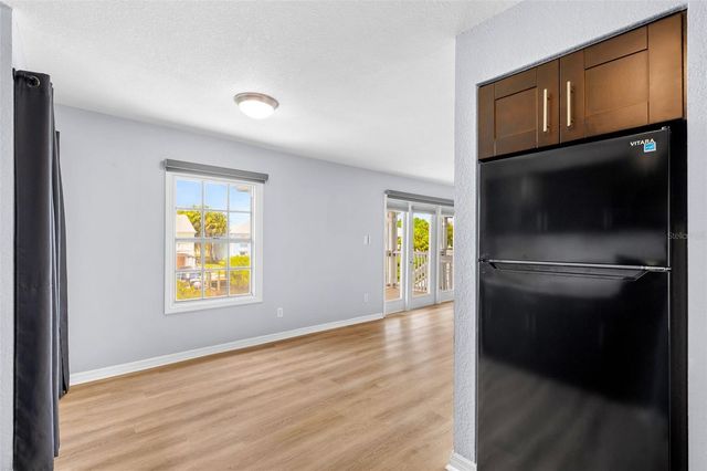 5052 STARFISH DRIVE SE D, St Petersburg, FL 33705