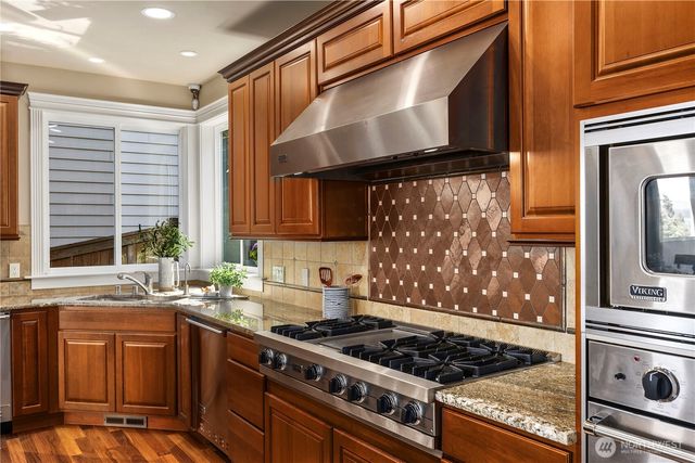 645 Cornelia Avenue, Mukilteo, WA 98275