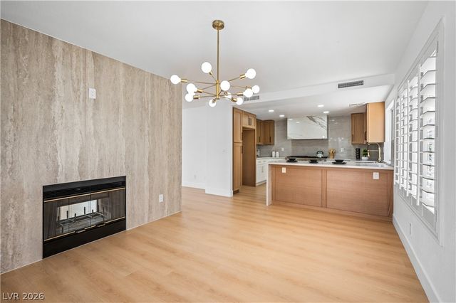 3033 Misty Harbour Drive, Las Vegas, NV 89117