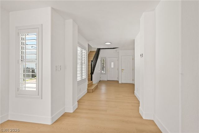 3033 Misty Harbour Drive, Las Vegas, NV 89117