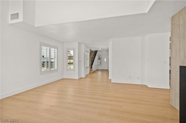 3033 Misty Harbour Drive, Las Vegas, NV 89117